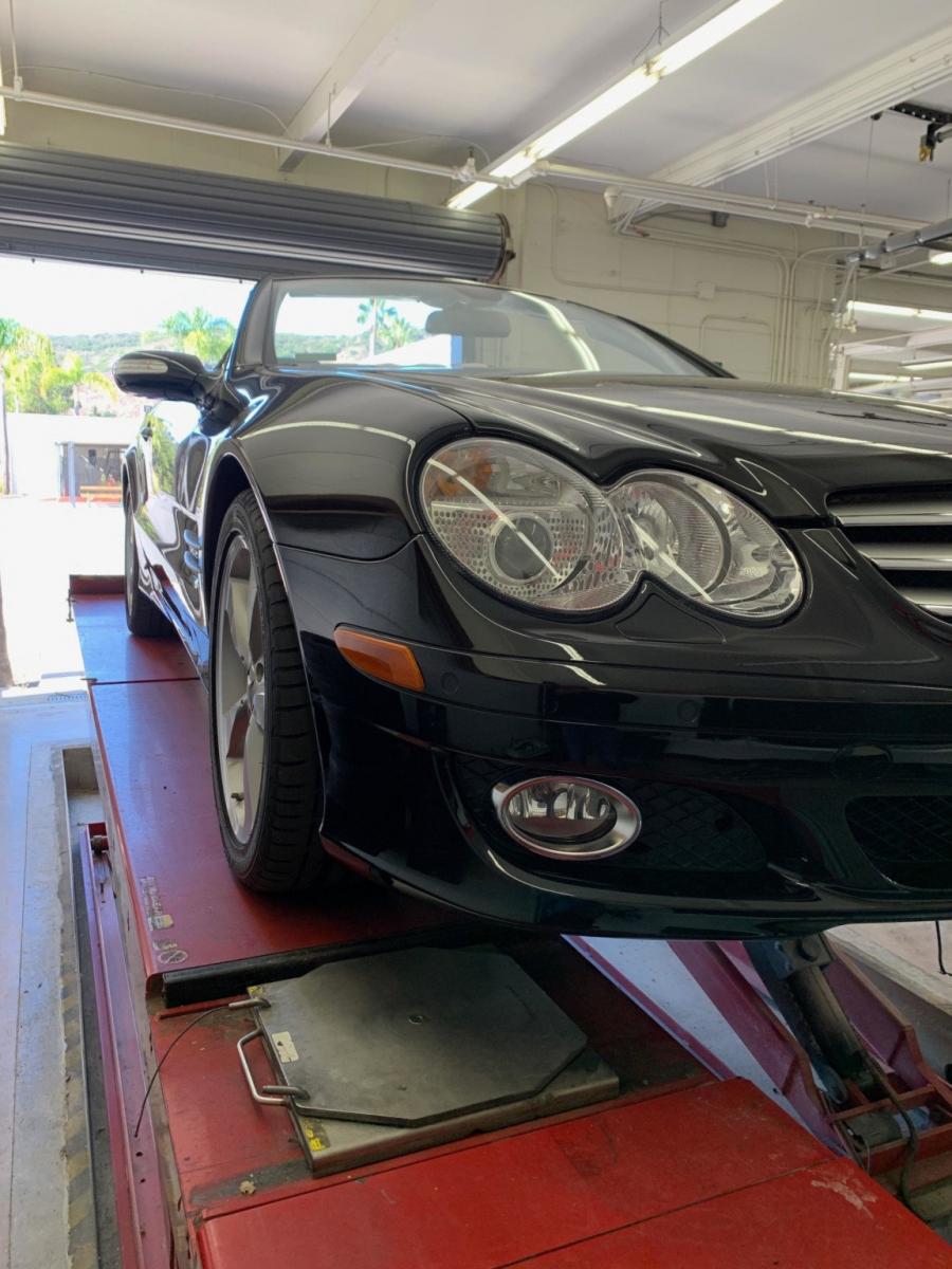 Детали экстерьера Mercedes-Benz SL600 (R230) 2007 года  (фото 37 из 189)